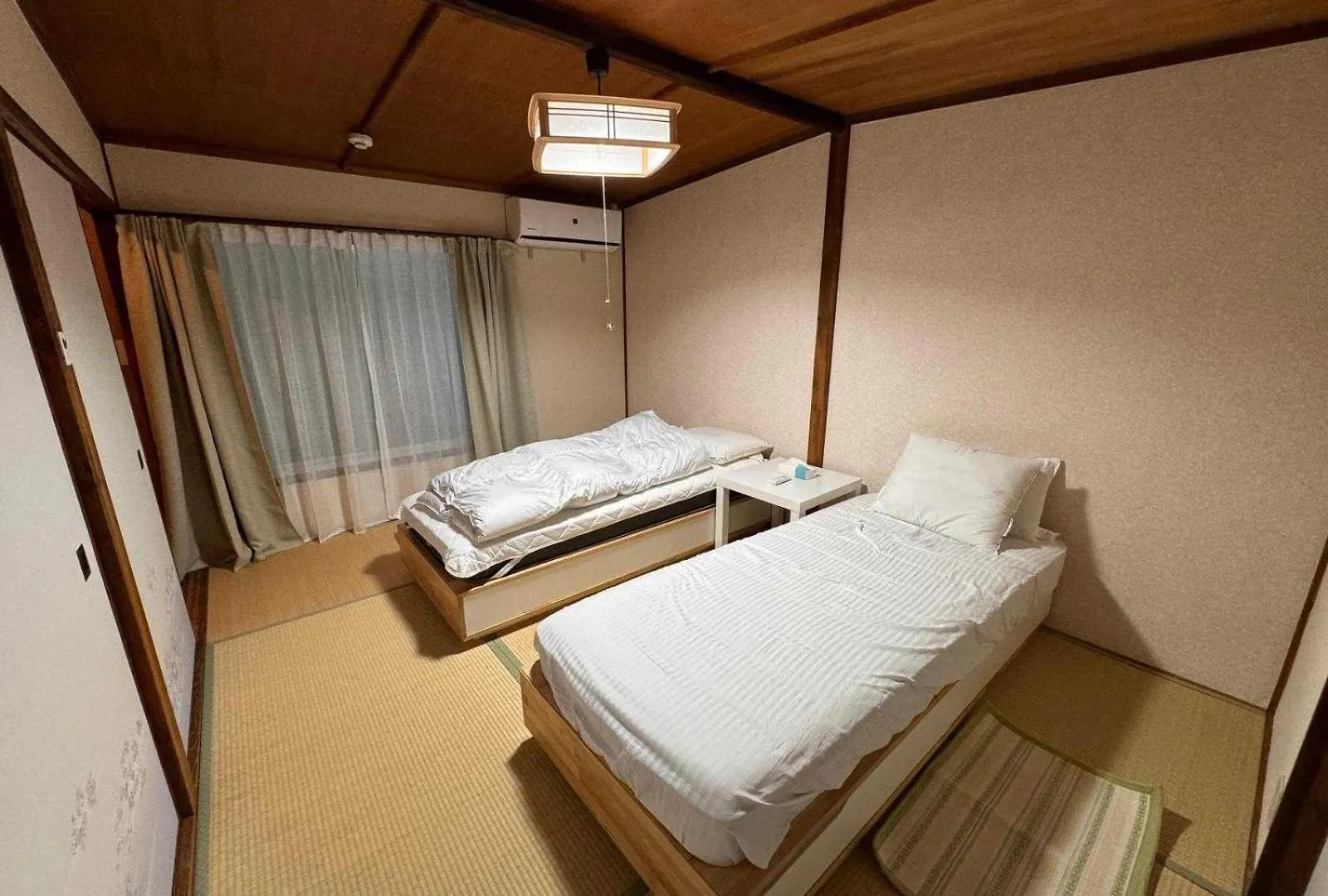 Villa The Nomad Inn Osaka Japan