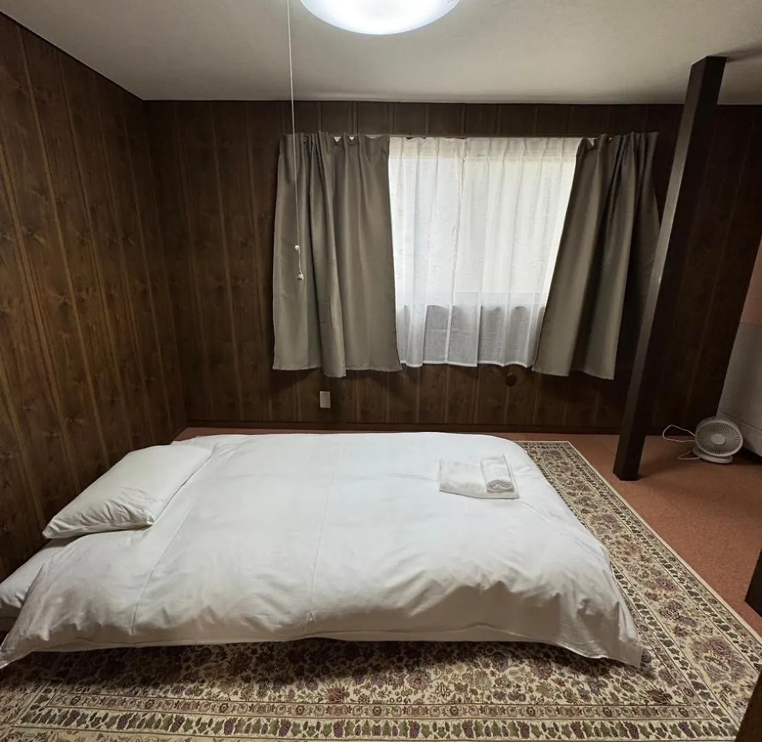 The Nomad Inn Osaka 0*,