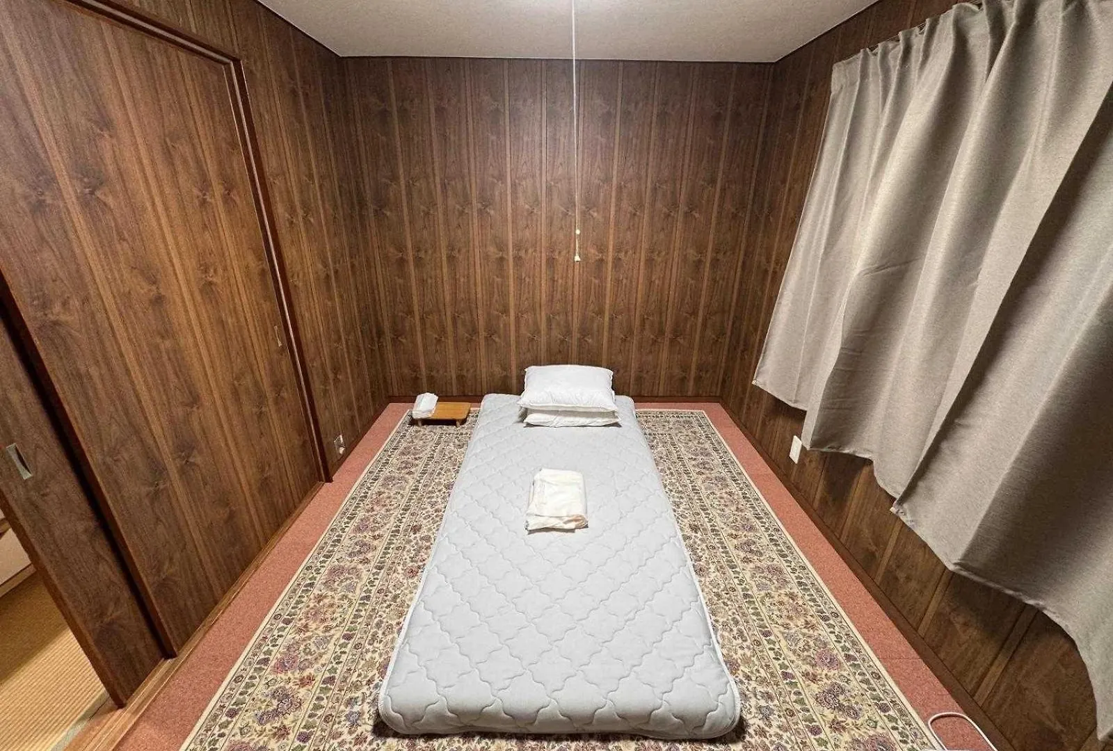 Villa The Nomad Inn Osaka